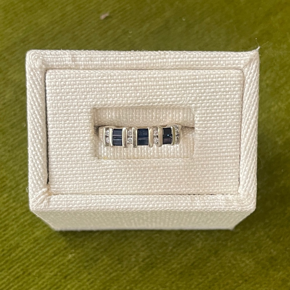 14k White Gold Diamond Sapphire Ring